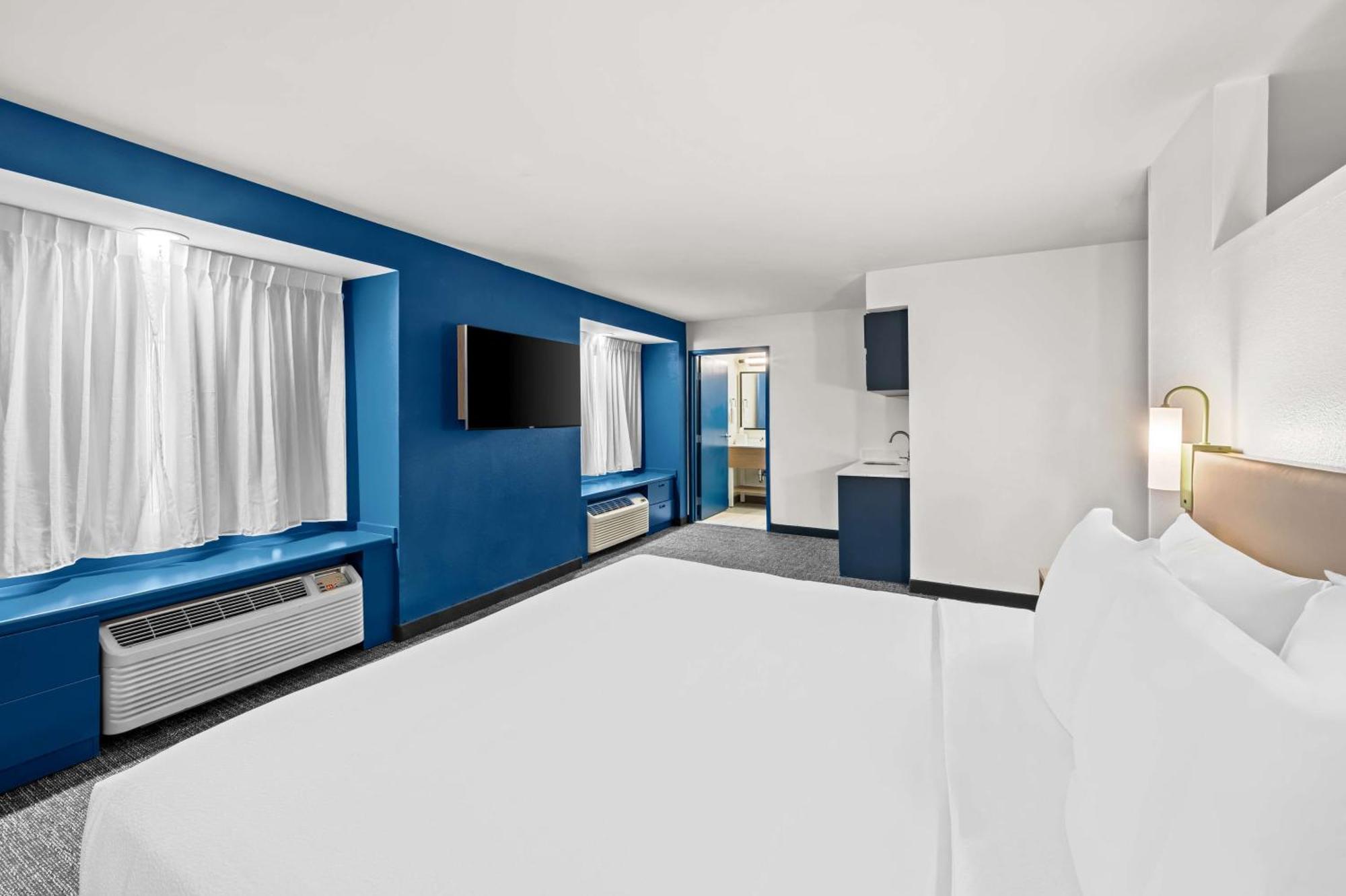 Spark By Hilton Sterling Dulles Airport Exterior foto