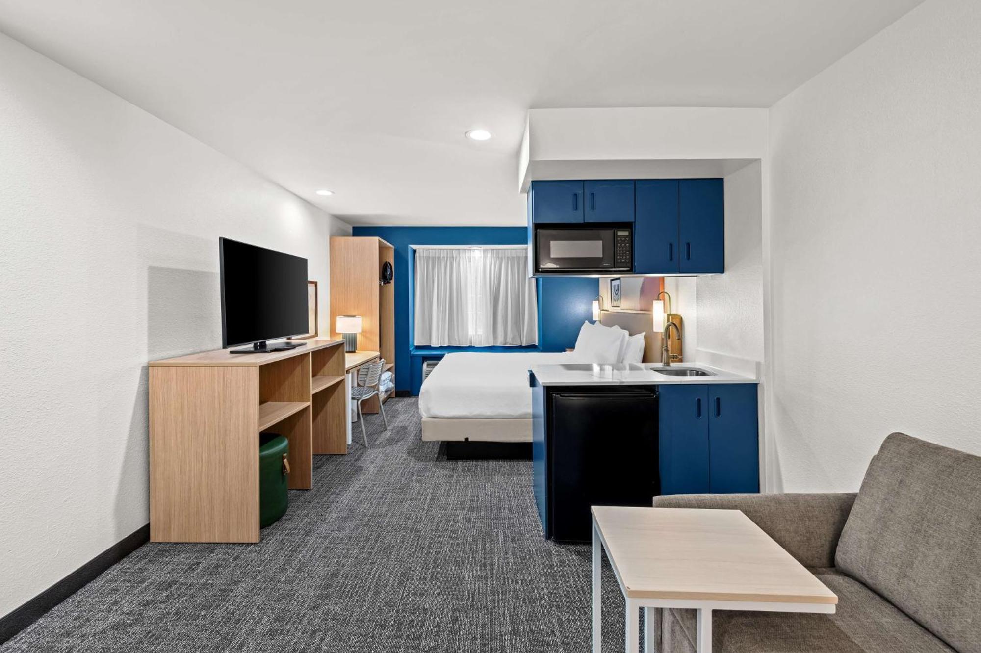 Spark By Hilton Sterling Dulles Airport Exterior foto